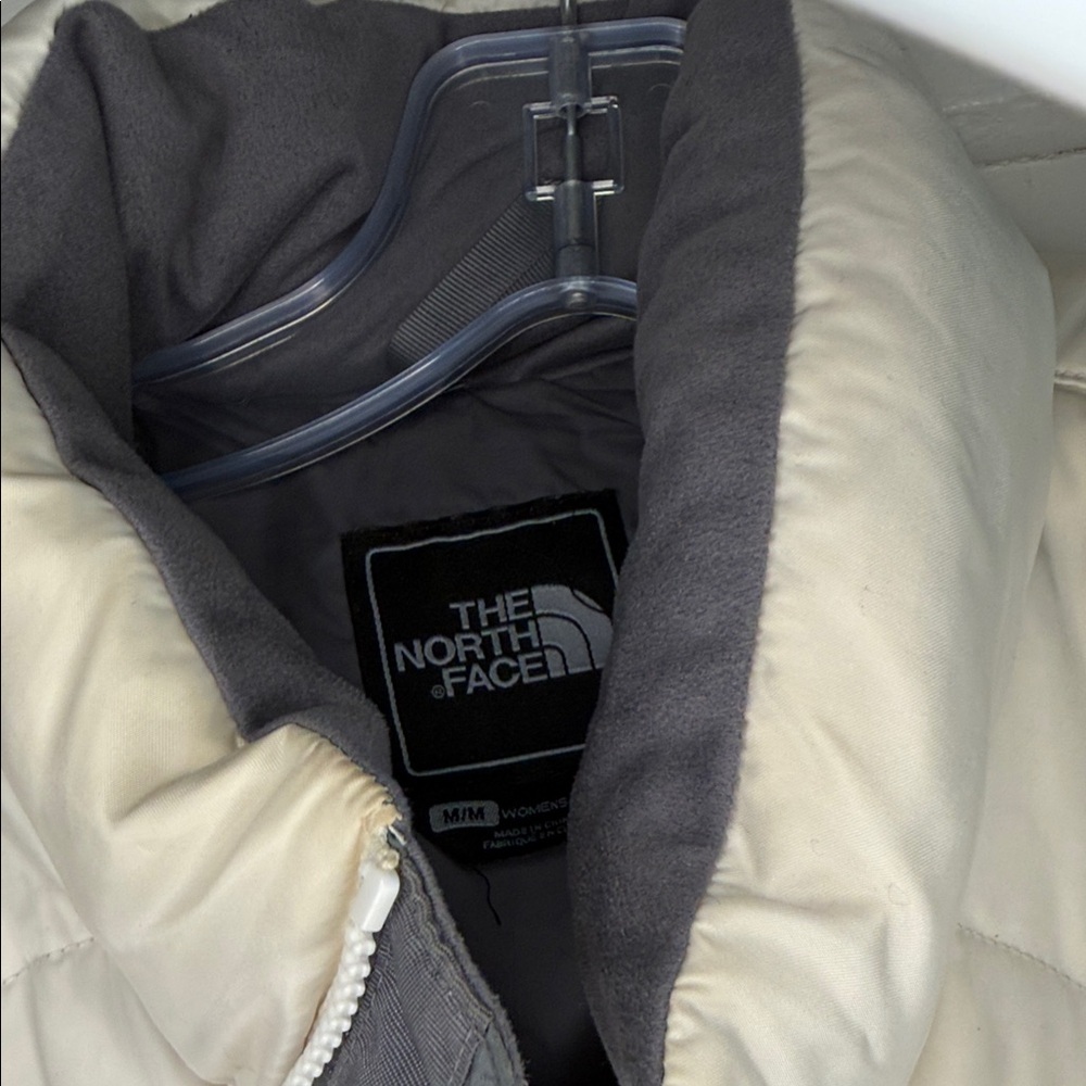 The North Face 550 Down Puffer Jacket White Satin Womens Small - Picture 2 of 6